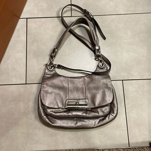 Coach metallic silver purse with double straps - Picture 2 of 14